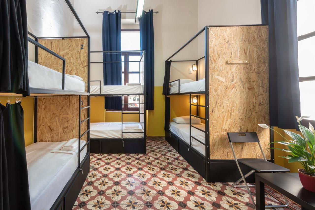 Intra Muros Hostel Ираклион Экстерьер фото